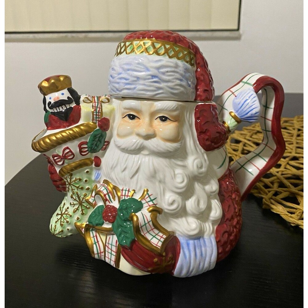 Avon Santa Claus Christmas Ceramic Teapot, Multicolor Avon China Holiday